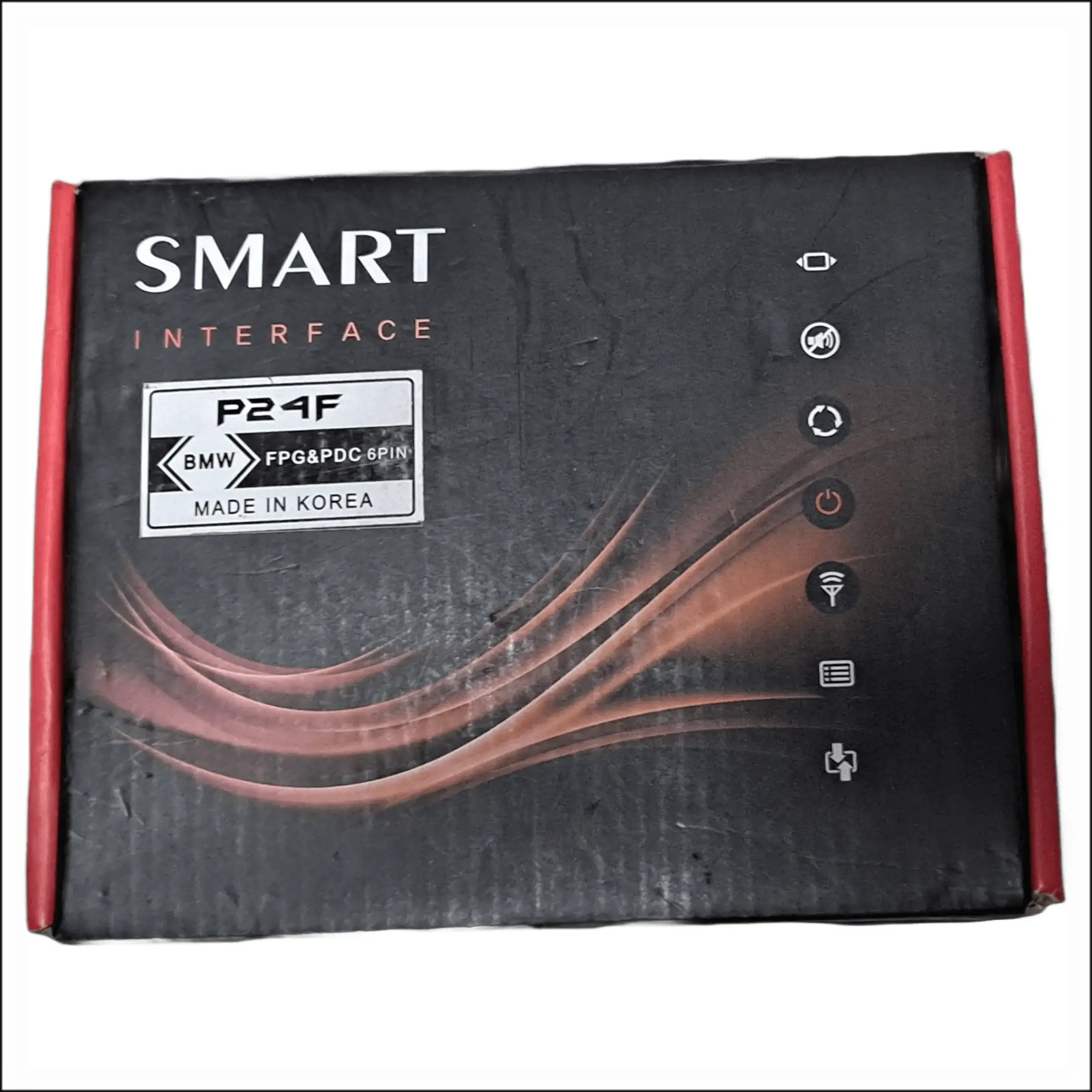 BMW P24F 智慧影像介面卡產品外盒,特寫 SMART INTERFACE 與 BMW FPG&PDC 6PIN 型號標示。